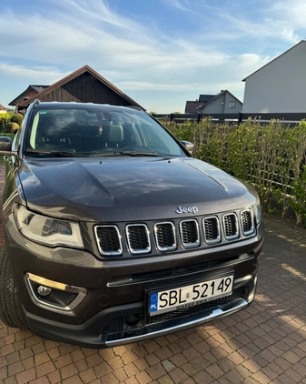 Jeep Compass cena 88000 przebieg: 82000, rok produkcji 2017 z Tychy małe 46